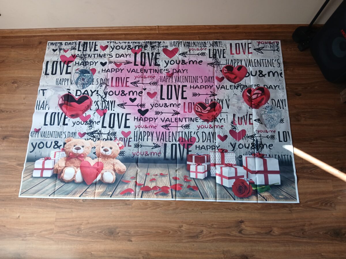Tło serca napis Love 1,8m x 1,2m - obrazek 2