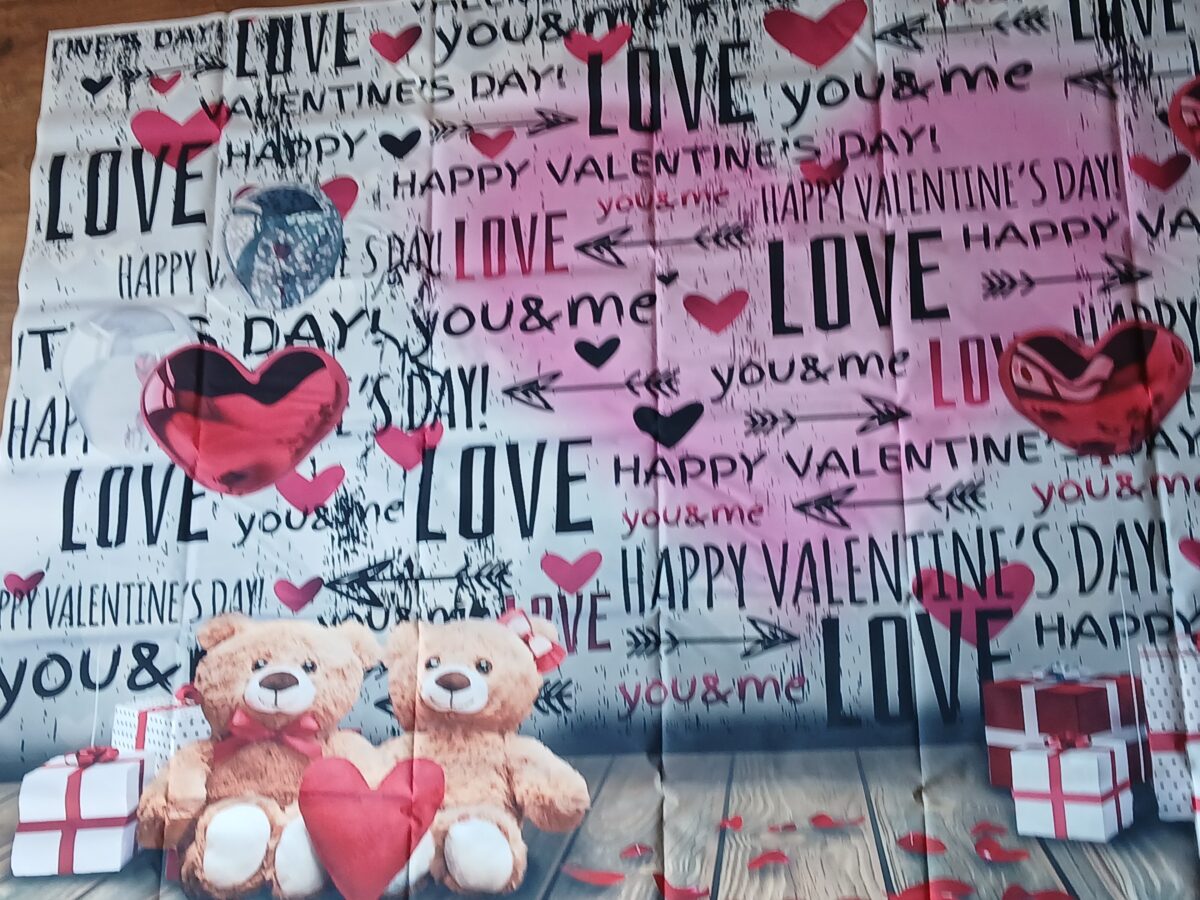 Tło serca napis Love 1,8m x 1,2m