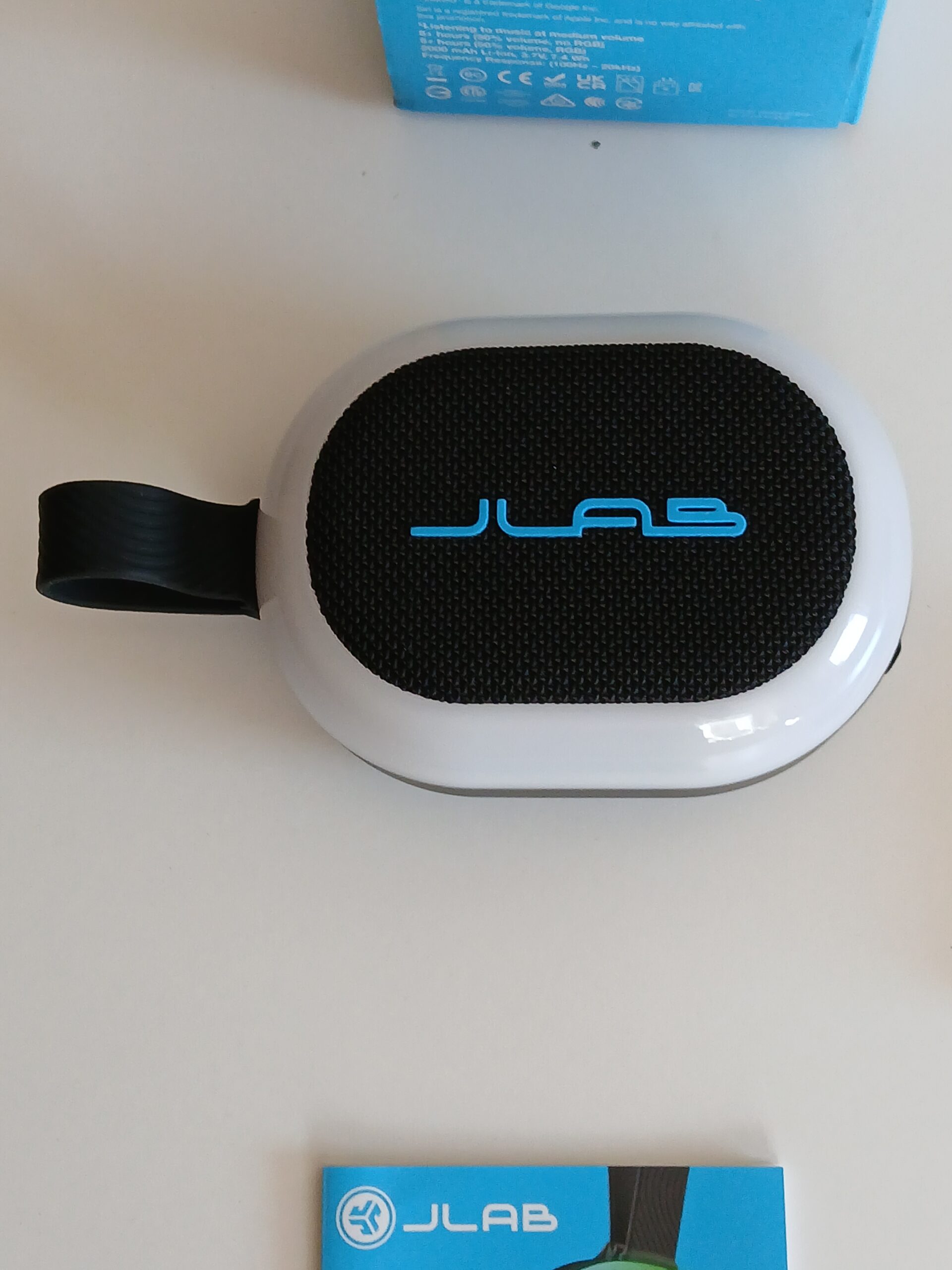 Głośnik bluetooth jlab pop party rgb magnes IPX5 - obrazek 2