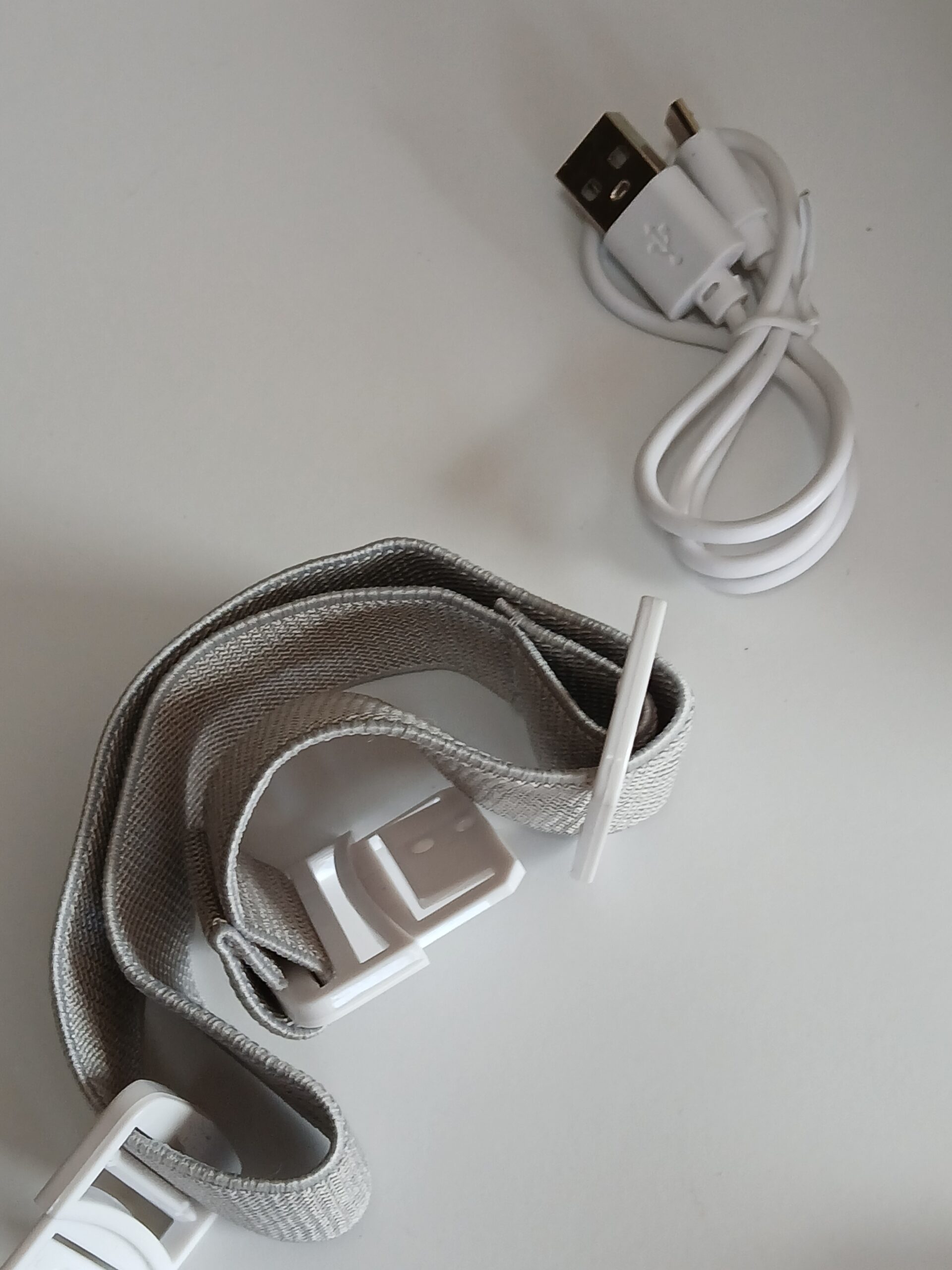Masażer wyszczuplający twarz podbródek V-Face LIFT BELT V-four - obrazek 3