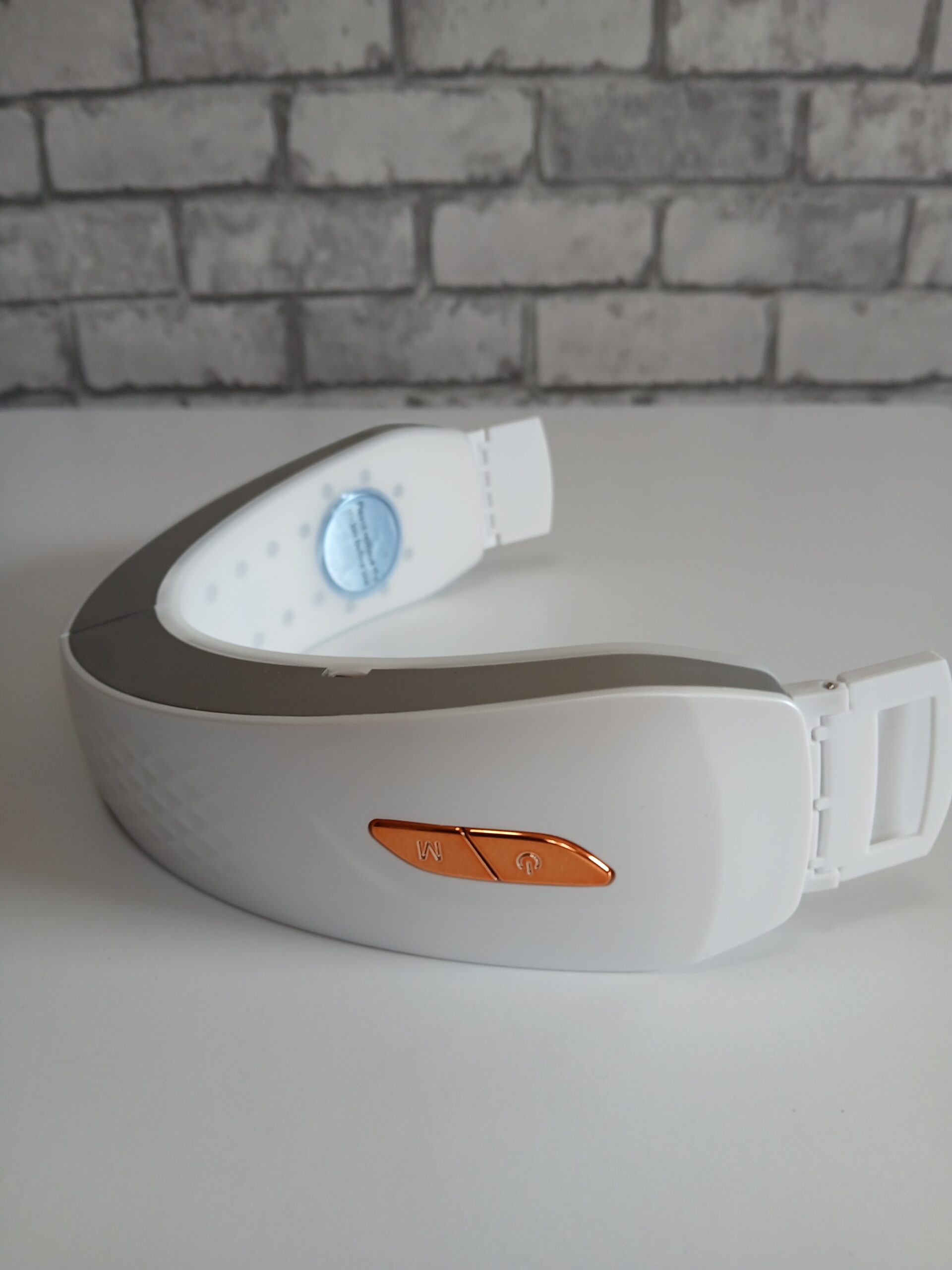 Masażer wyszczuplający twarz podbródek V-Face LIFT BELT V-four - obrazek 6