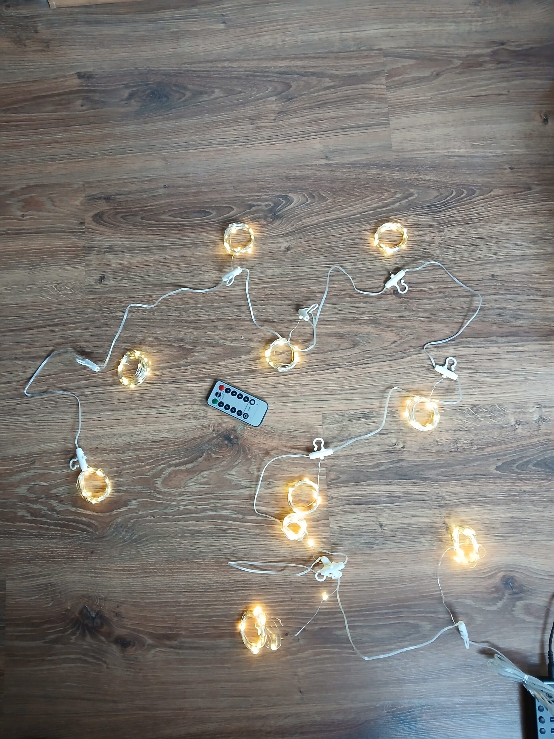 Kurtyna świetlna LED 3x3m Hoteril LS008-WH 300 LED pilot USB IP65 - obrazek 2