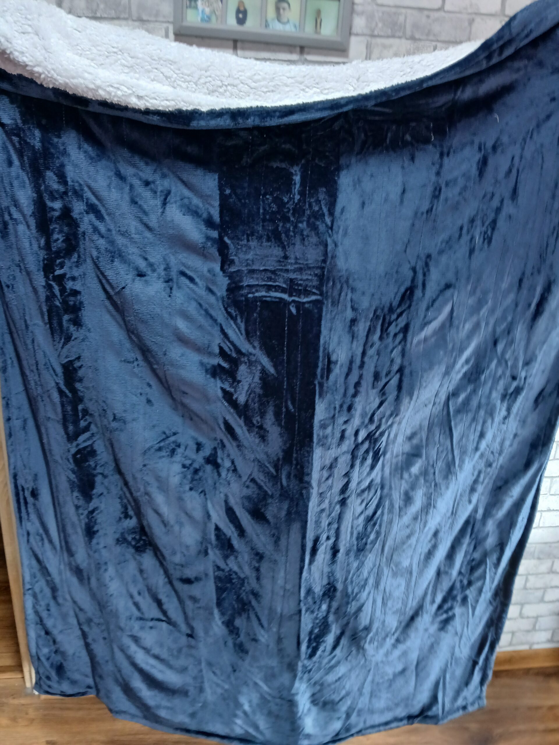 Koc elektryczny podgrzewany flanele / sherpa ciemnoniebieski 120x160 cm - obrazek 2