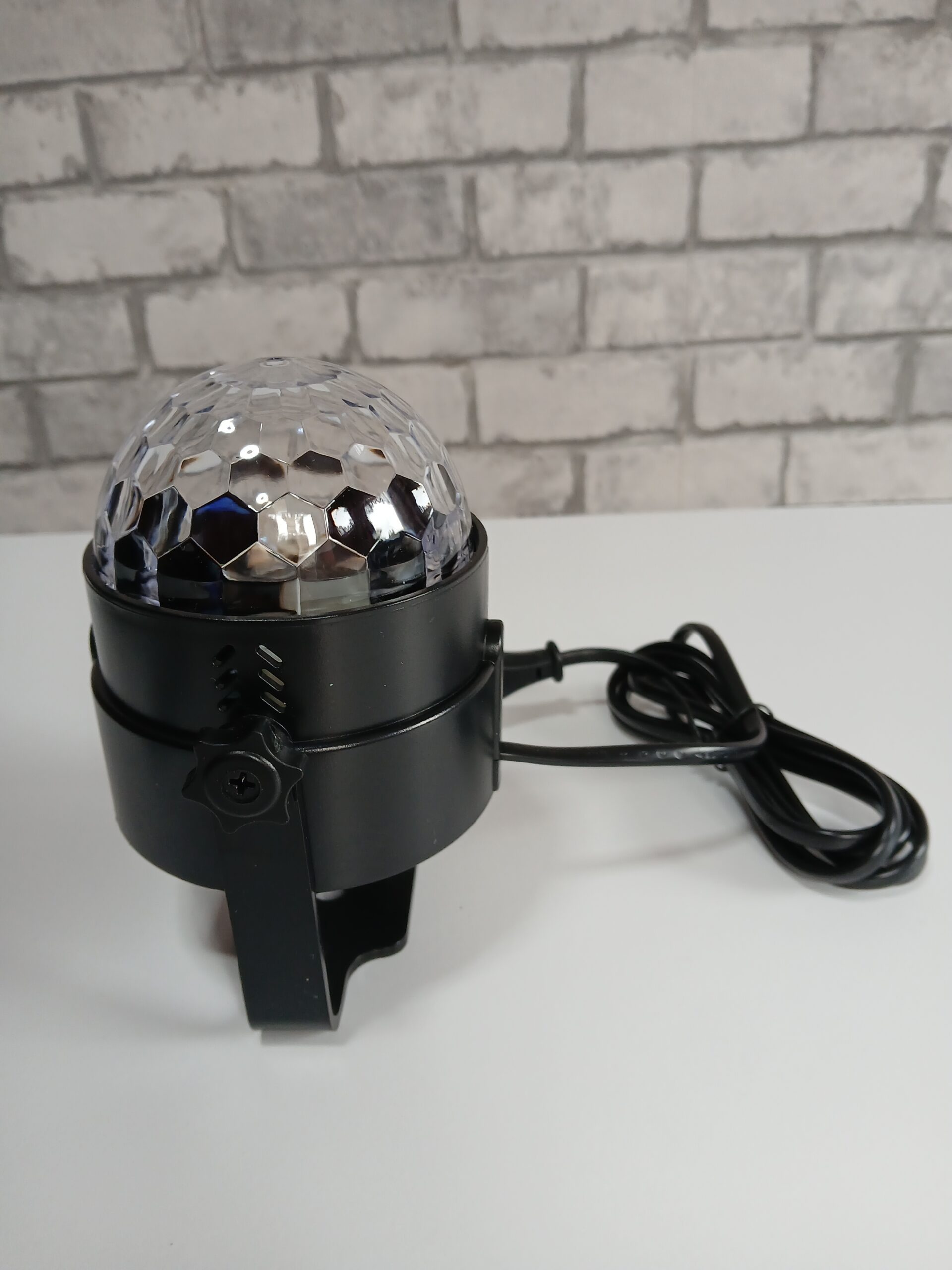 Projektor dyskotekowy kula disco RGB ZQ04001 pilot - obrazek 2