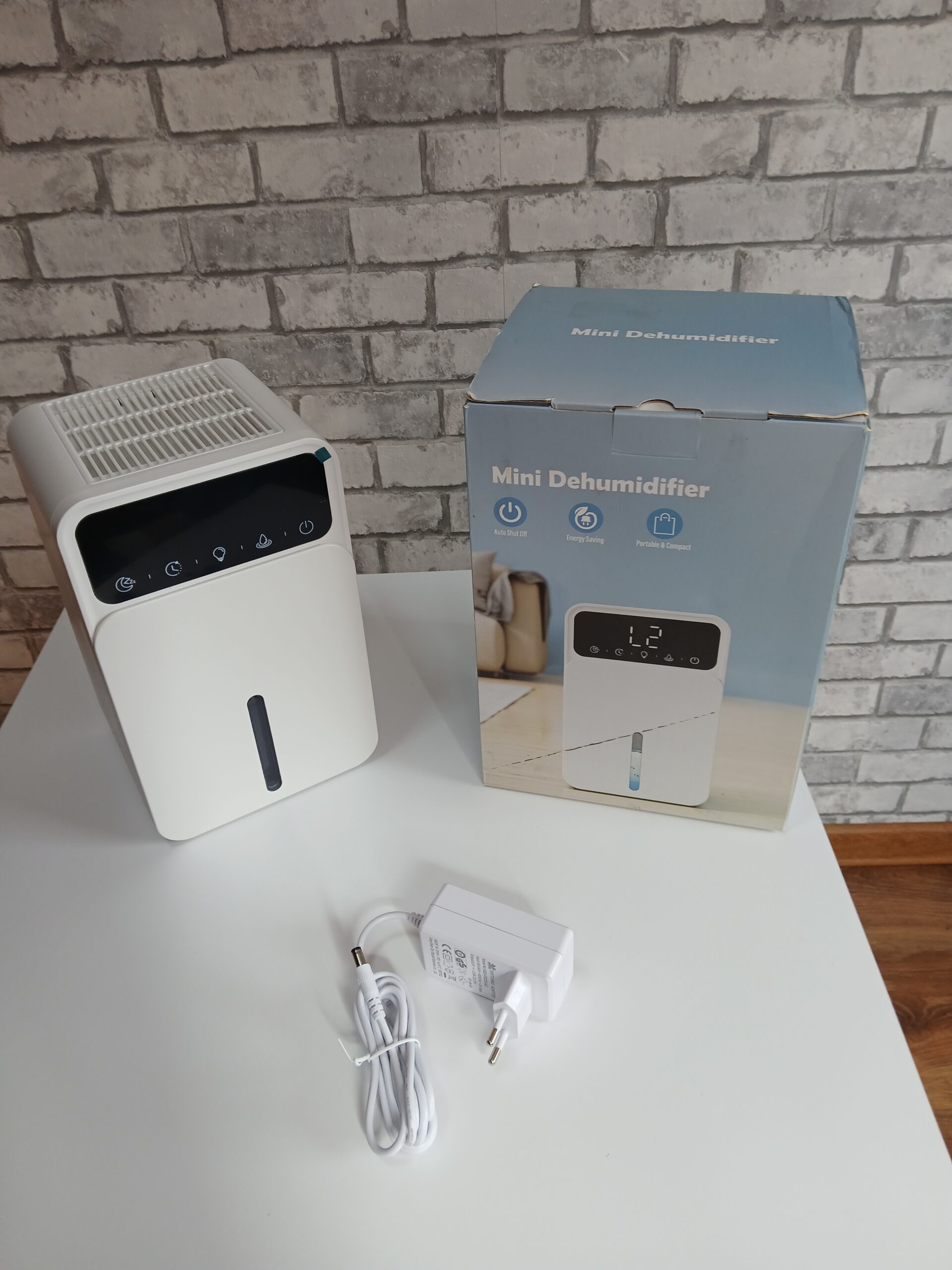 Osuszacz powietrza / pochłaniacz wilgoci Mini Dehumidifier D1A - obrazek 2