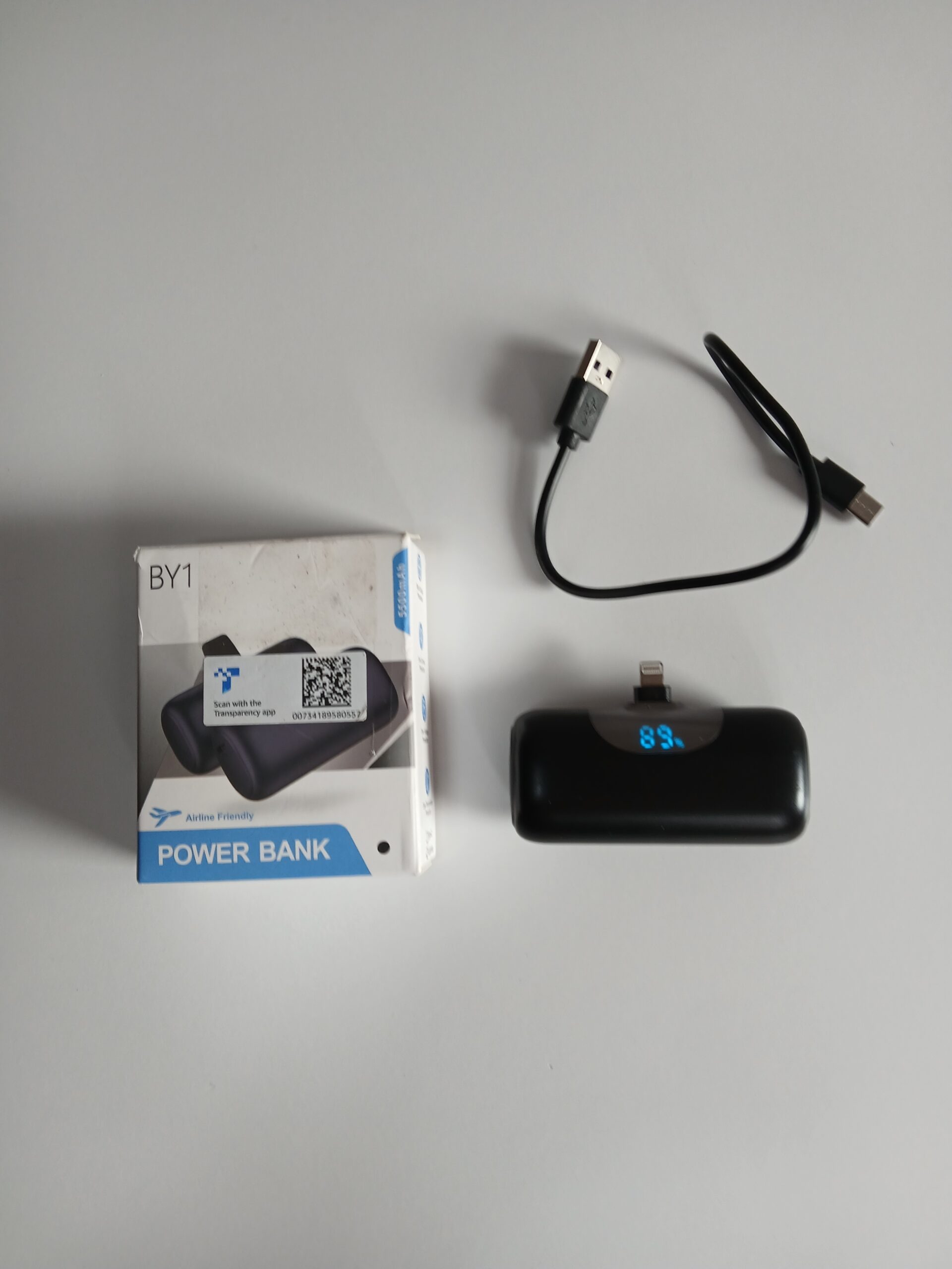 Przenośny mini powerbank wtykowy do iPhone / Lightning 5500mAh - obrazek 2